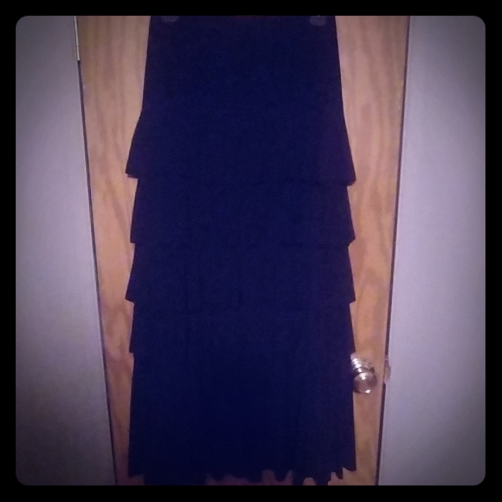 Junee Modest Tiered Skirt Size Small